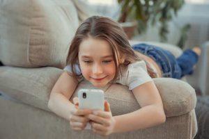 Handy für Kinder – ab welchem Alter ist es sinnvoll? 
