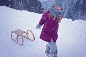 Schlitten oder Bob – Was ist besser geeignet für Kleinkinder?