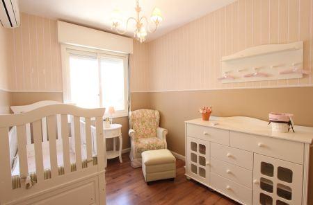 komplettes Babyzimmer