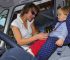 Als Eltern im Auto unterwegs: Das sagen die Versicherungen