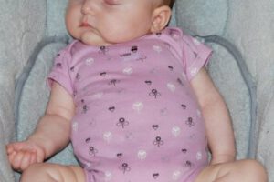 Mit Baby im Auto – aber sicher