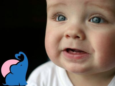 Baby Eckzaehne kommen
