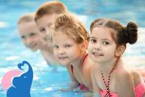 Kinder ins Wasser pinkeln lassen, erlaubt?