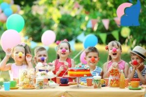 Einladung zum Kindergeburtstag basteln – 20 Ideen