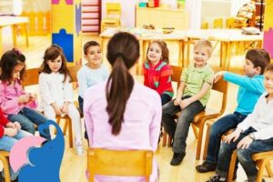 Was dürfen Erzieher im Kindergarten nicht?