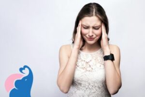 Kopfschmerzen beim Eisprung – ist das normal?