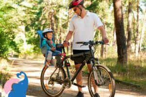 Ab wann darf man ein Kind im Kinder-Fahrradsitz transportieren?