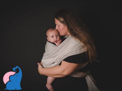 Ab wann kann man neugeborene Babys im Tragetuch tragen?