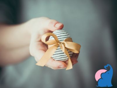 Kleine Geschenke zu Ostern unter 10 Euro fuer Kinder