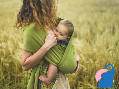 Stillen prinzipiell auch in Tragetüchern der Marken Manduca, Koala, Hoppediz, Ergobaby und Didymos