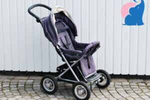 Was kommt in den Kinderwagen?
