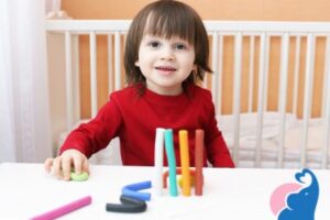 Basteln mit 2 Jährigen – Super einfache Ideen