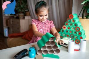 Weihnachtsbasteln mit Klopapierrollen