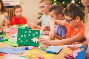 Weihnachtskarte basteln mit Kindern